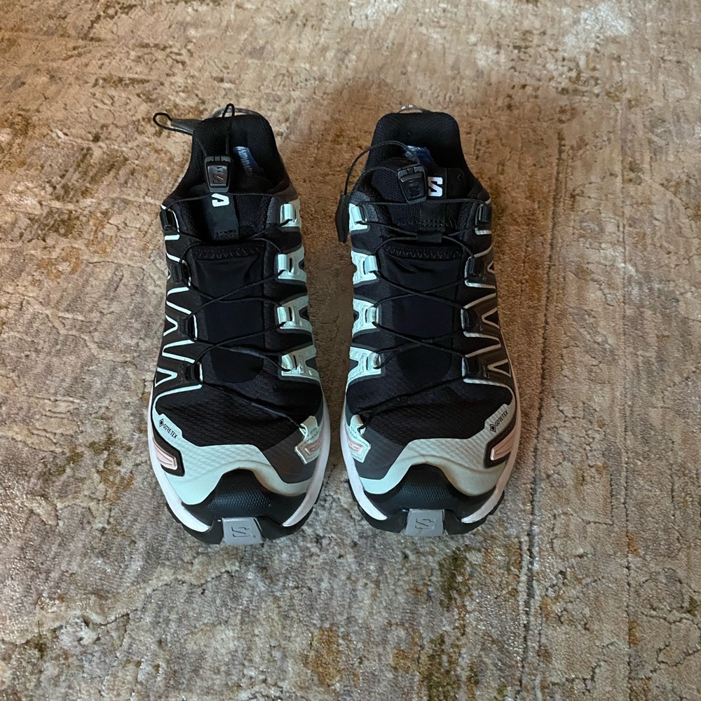 Women’s Salomon Trail Running Shoe